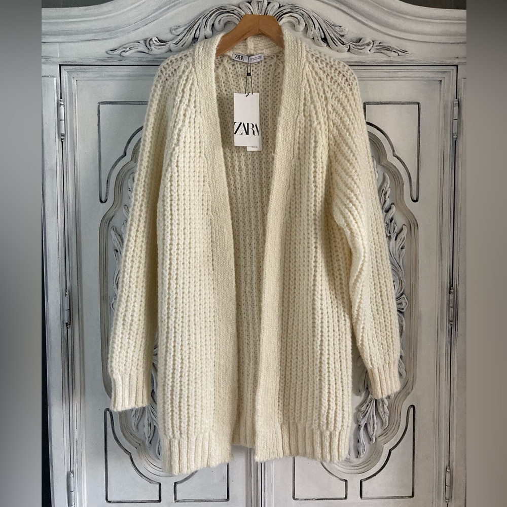 NWT Zara Cardigan